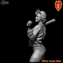 25TH TEAM GIRL. Exclusive .Bust  1/10