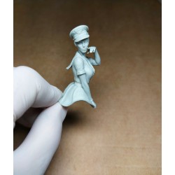 NAVY GIRL. Scale 90mm