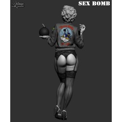 SEX BOMB. Scale 90mm