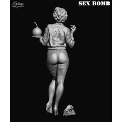 SEX BOMB. Scale 90mm