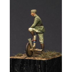 E.Rickenbacker. 1/32 scale