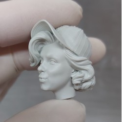 Baseball Girl.Bust 1/10