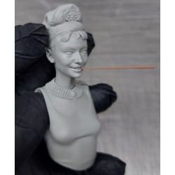 Audrey. Bust 1/10