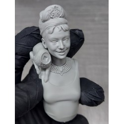 Audrey. Bust 1/10