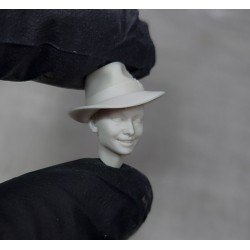 Gangster Girl. Scale 90mm